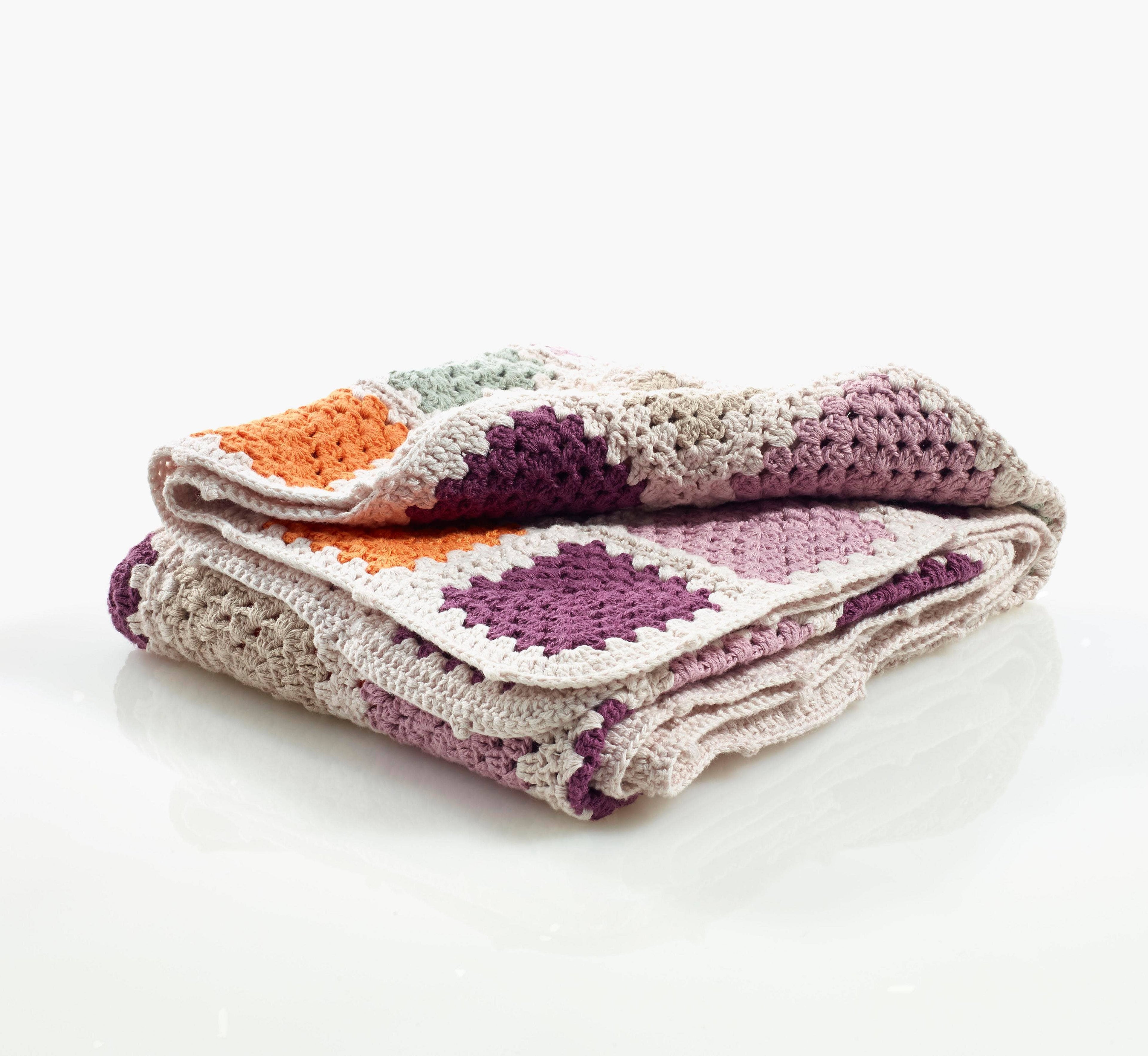 Organic granny square blanket - soft purple